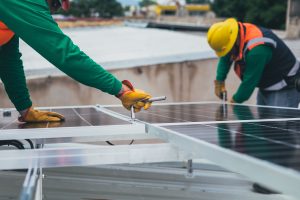 INTERCONNEXION DES PANNEAUX SOLAIRES ET CHEMINEMENT DES CABLES DANS LE DIMENSIONNEMENT PHOTOVOLTAIQUE